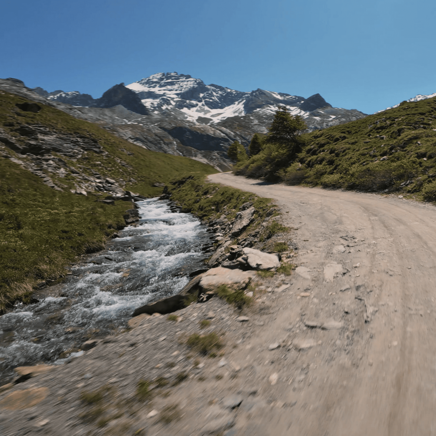 WESTALPEN: 7 Enduro Motorradtouren als GPX Download - motourvibes