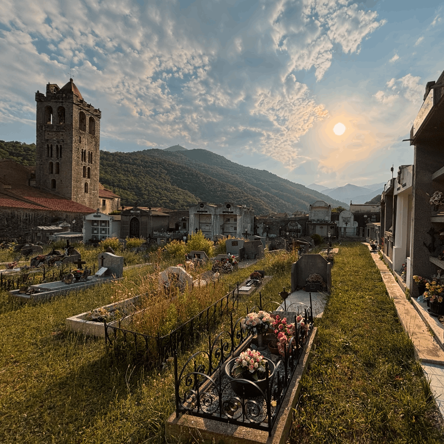 PYRENÄEN: 8 Tage Motorradtour als Guide inkl. GPX Download & Unterkunftsempfehlungen