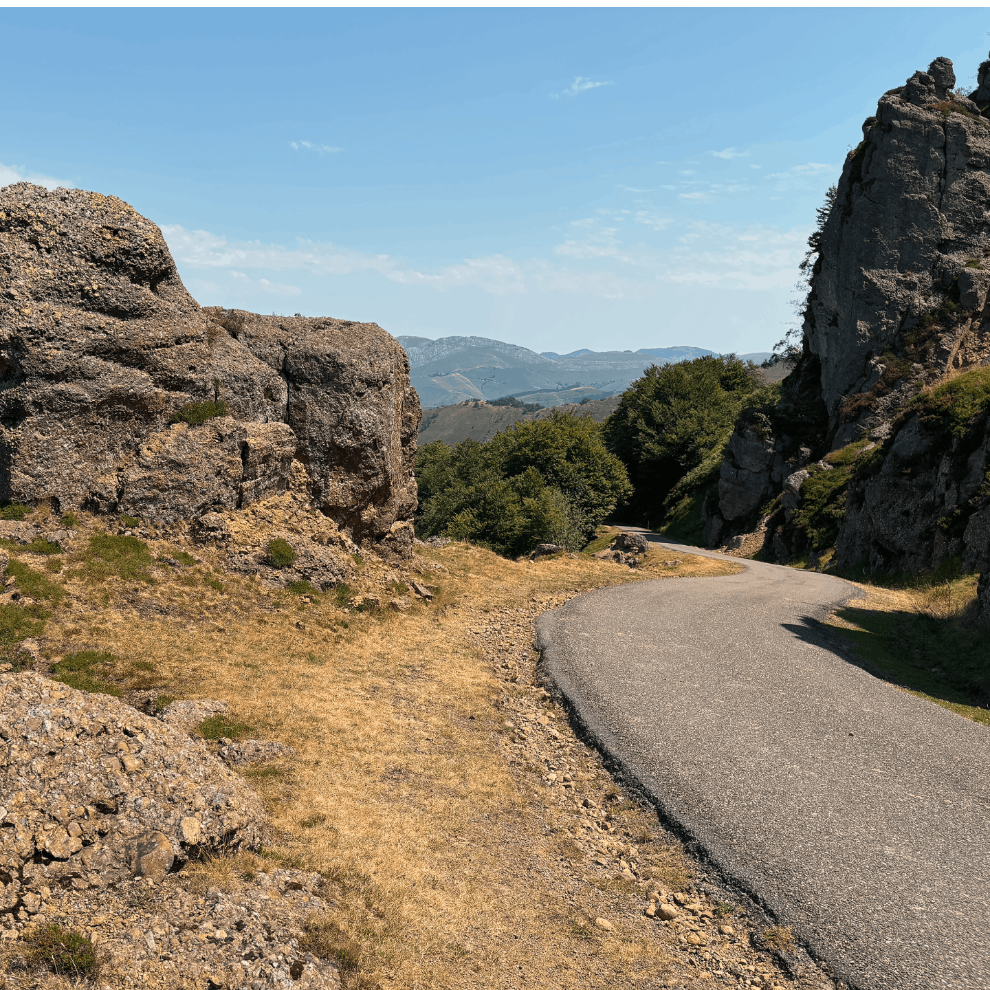 PYRENÄEN: 8 Tage Motorradtour als Guide inkl. GPX Download & Unterkunftsempfehlungen gpx download motorrad - motourvibes