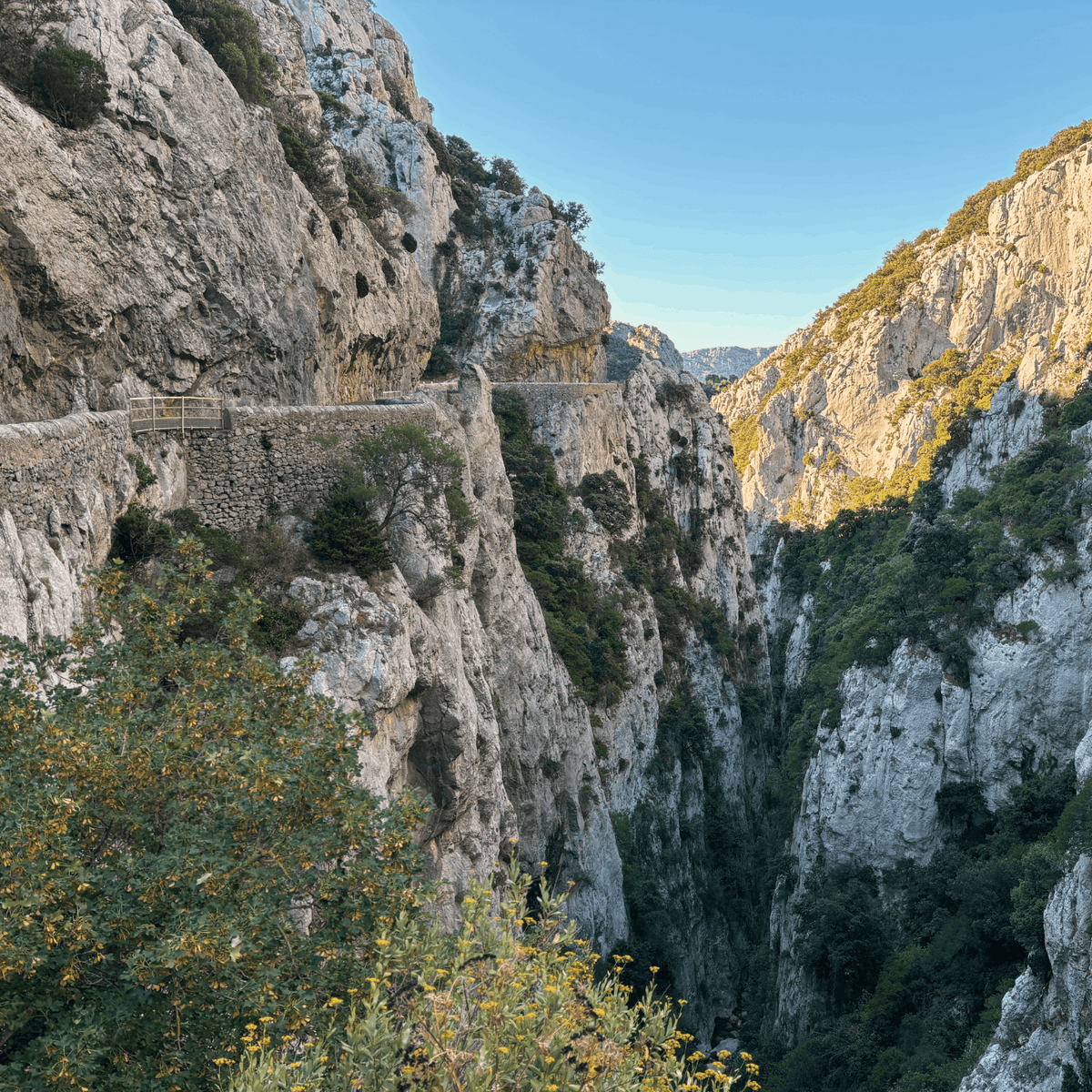 PYRENÄEN: 8 Tage Motorradtour als Guide inkl. GPX Download & Unterkunftsempfehlungen gpx download motorrad - motourvibes