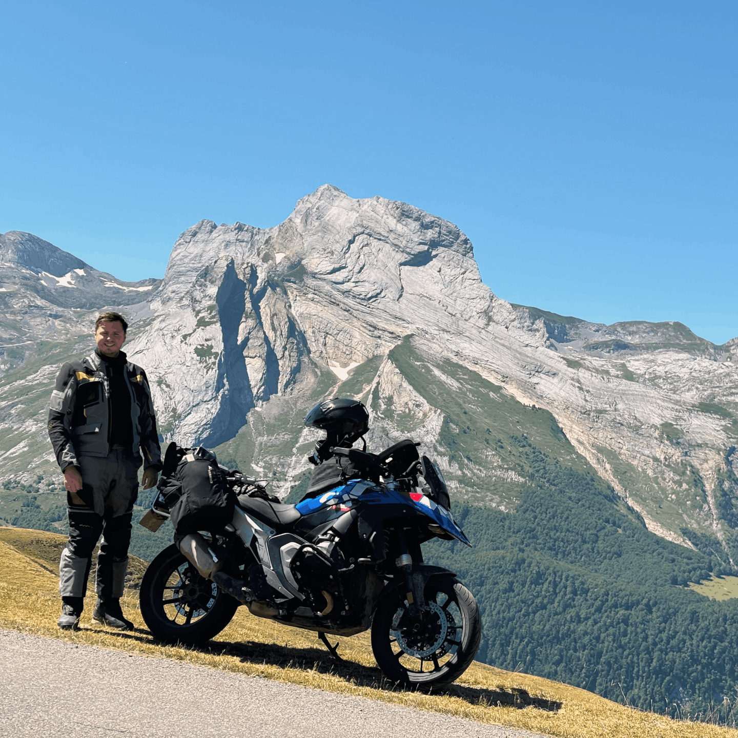 PYRENÄEN: 8 Tage Motorradtour als Guide inkl. GPX Download & Unterkunftsempfehlungen gpx download motorrad - motourvibes
