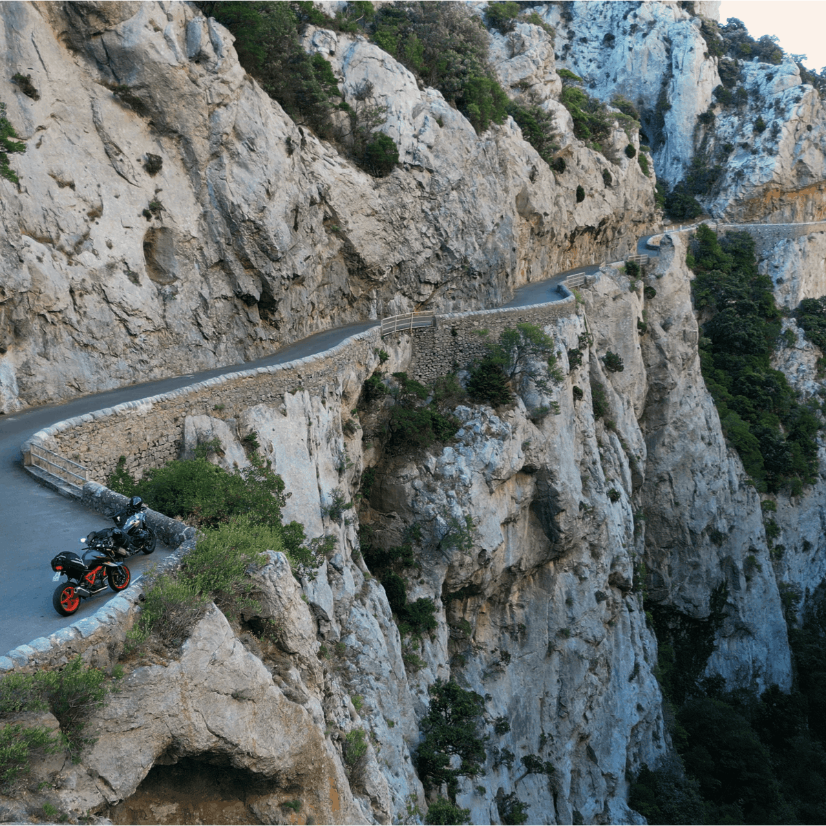 PYRENÄEN: 8 Tage Motorradtour als Guide inkl. GPX Download & Unterkunftsempfehlungen gpx download motorrad - motourvibes